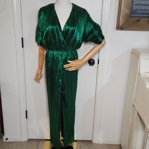 House of Harlow x REVOLVE Sabrina Emerald Green Pleated Maxi Dress Size Small